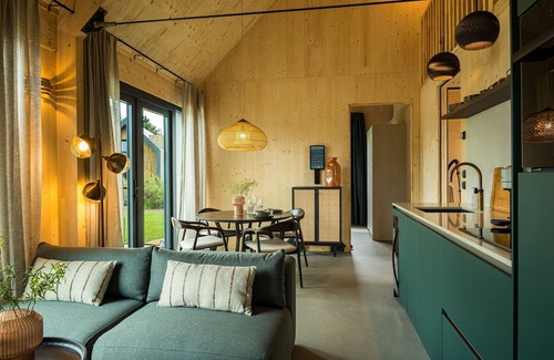 Appelscha House | Holiday Home in Drenthe with Sauna