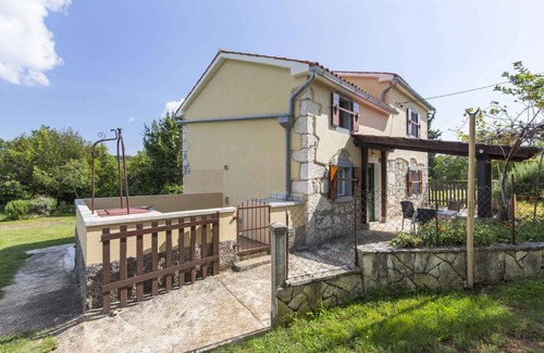 Mali Turini House | Holiday home in a quiet location