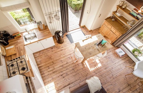Leende House | Holiday Home in Leende with Hot Tub & Garden