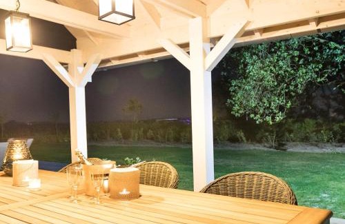 Wissenkerke House | Holiday Home in Wissenkerke near Beach