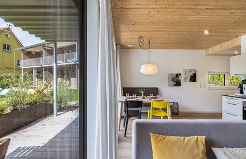 Beuron House | Holiday Home 'Lupus 2' with Mountain View, Private Terrace and Wi-Fi