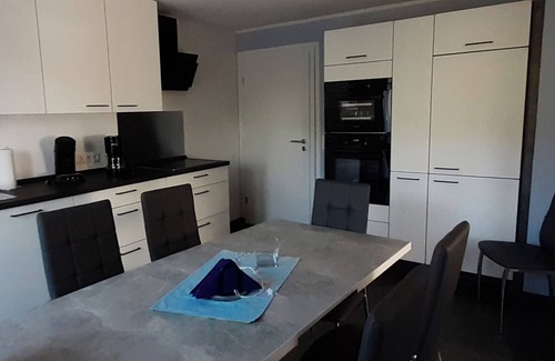 Attendorn House | Holiday Home 'Maag, 102qm' with Private Terrace and Wi-Fi