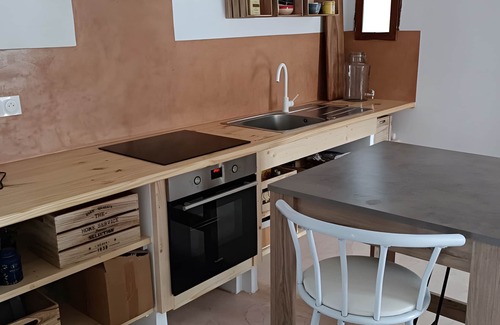 Mirepeisset House | Holiday Home 'Maison Ocre' with Wi-Fi