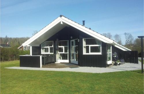 Pøt Strandby House | Holiday Home Pøt Strandby Juelsminde Sa