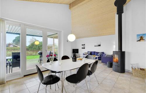 Bog By House | Holiday Home Valsen Bogø By I