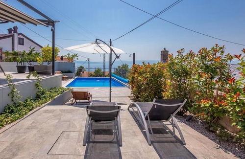 Hreljin House | Holiday house Hreljin for 2 - 9 persons with 4 bedrooms - Holiday home