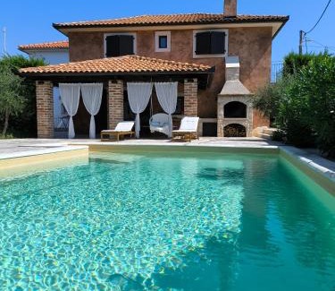 Pinezici House | Holiday House Ursa