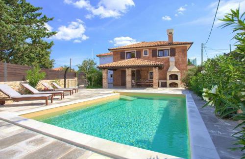 Pinezici House | Holiday House Ursa