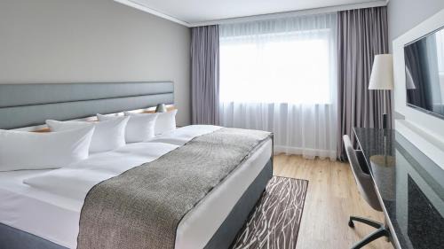 Schoenefeld Hotel | Holiday Inn Berlin Airport - Conference Centre by IHG