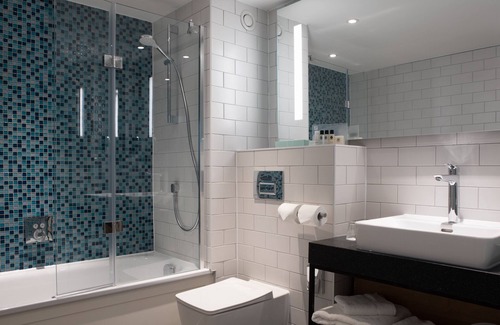 Bolton Hotel | Holiday Inn Bolton Centre by IHG