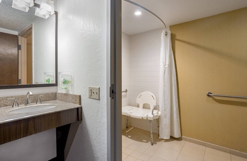 Chinle Hotel | Holiday Inn Canyon De Chelly by IHG