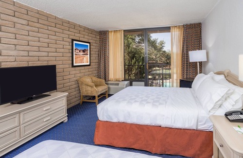 Chinle Hotel | Holiday Inn Canyon De Chelly by IHG