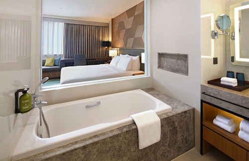 Mabolo Hotel | Holiday Inn Cebu City by IHG