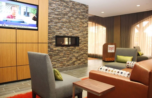 University Place Hotel | Holiday Inn Charlotte University Executive Park by IHG