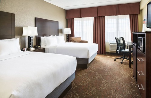 University Place Hotel | Holiday Inn Charlotte University Executive Park by IHG