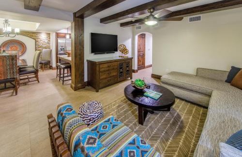 North Scottsdale Hotel | Holiday Inn Club Vacations Scottsdale Resort