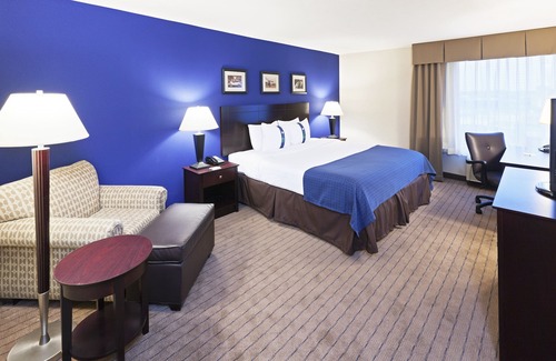 Bedford Hotel | Holiday Inn Dallas DFW Airport Area West, an IHG Hotel