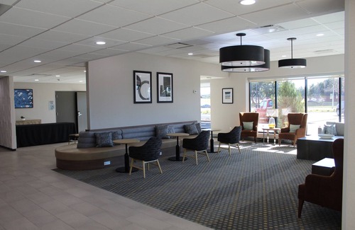 Dallas Hotel | Holiday Inn Dallas Market Ctr Love Field by IHG