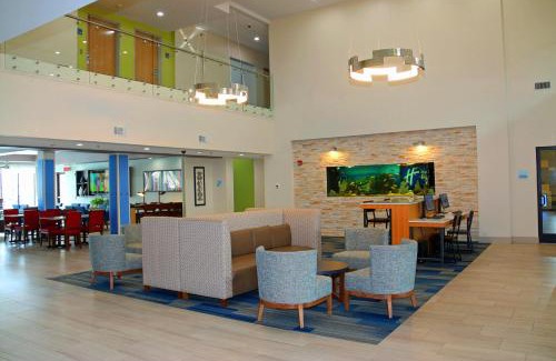 South Padre Island Resort | Holiday Inn Express Hotel and Suites South Padre Island by IHG