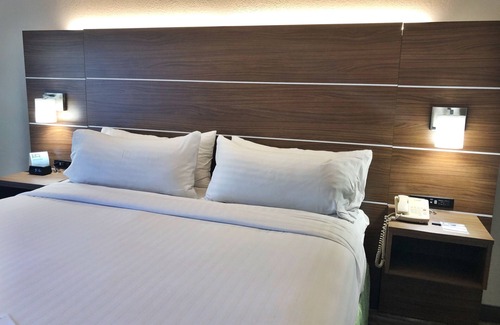 Boca Raton Hotel | Holiday Inn Express Boca Raton-West by IHG