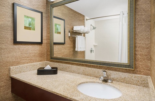 Brockton Hotel | Holiday Inn Express Brockton - Boston by IHG