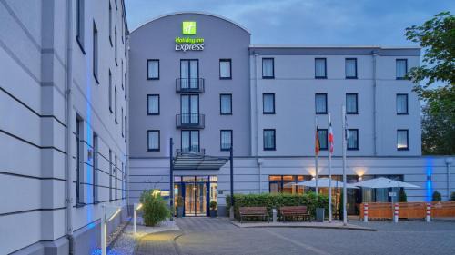 Dortmund Hotel | Holiday Inn Express Dortmund by IHG