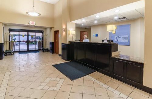 Vinita Hotel | Holiday Inn Express Hotel & Suites Vinita by IHG