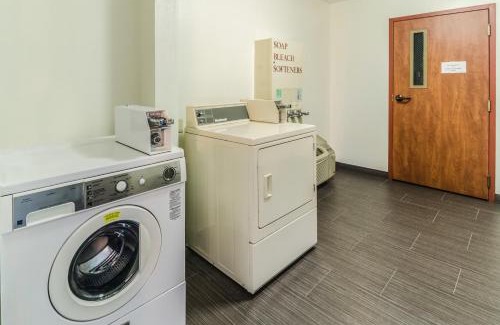 Vinita Hotel | Holiday Inn Express Hotel & Suites Vinita by IHG