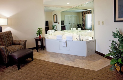 Fortson Hotel | Holiday Inn Express Hotel & Suites Columbus at Northlake by IHG
