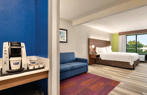Lavonia Hotel | Holiday Inn Express Hotel & Suites Lavonia by IHG
