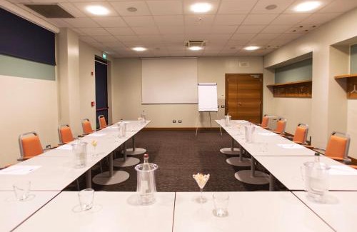 Case Nuove Hotel | Holiday Inn Express Milan-Malpensa Airport by IHG