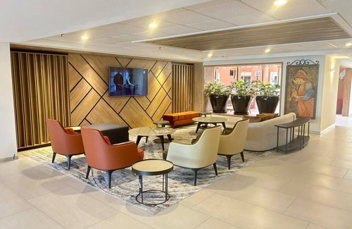 Monterrey Hotel | Holiday Inn Express Monterrey Galerias by IHG