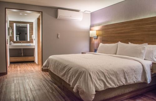 Morelia Hotel | Holiday Inn Express - Morelia by IHG