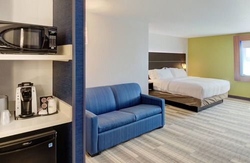 Newberg Hotel | Holiday Inn Express Newberg - Wine Country by IHG