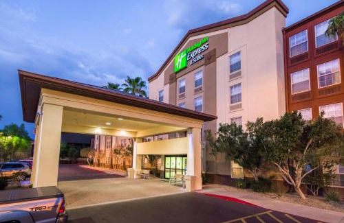South Mountain Hotel | Holiday Inn Express Phoenix-Airport/University Drive by IHG