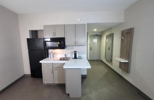 Lincoln Acres Hotel | Holiday Inn Express San Diego South - Chula Vista by IHG