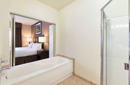 Show Low Hotel | Holiday Inn Express Show Low by IHG