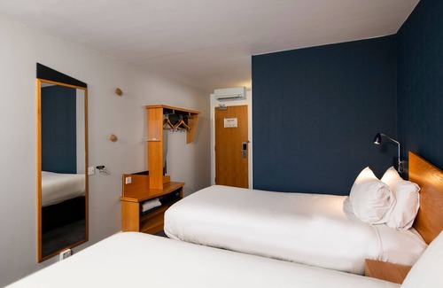 Tillicoultry Hotel | Holiday Inn Express Stirling by IHG