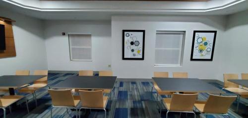 Williamsburg Resort | Holiday Inn Express & Suites Williamsburg by IHG