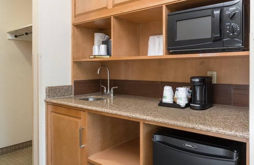 Santa Clara Hotel | Holiday Inn Express & Suites Santa Clara-Silicon Valley by IHG