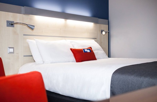 Blagnac Hotel | Holiday Inn Express Toulouse Airport by IHG