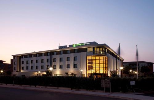 Blagnac Hotel | Holiday Inn Express Toulouse Airport by IHG