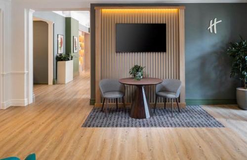 Rushmoor District Hotel | Holiday Inn Farnborough by IHG