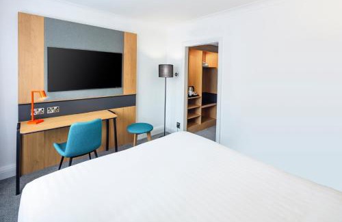 Barnwood Hotel | Holiday Inn Gloucester - Cheltenham by IHG