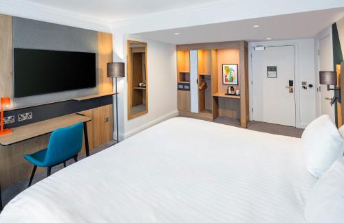 Barnwood Hotel | Holiday Inn Gloucester - Cheltenham by IHG