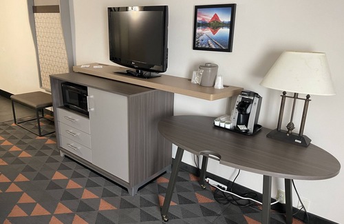Great Falls Hotel | Holiday Inn Great Falls- Convention Center by IHG