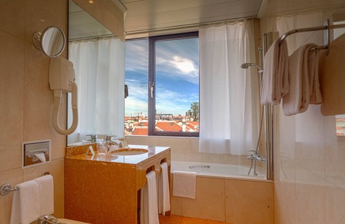 Sao Joao de Deus Hotel | Holiday Inn Lisbon by IHG