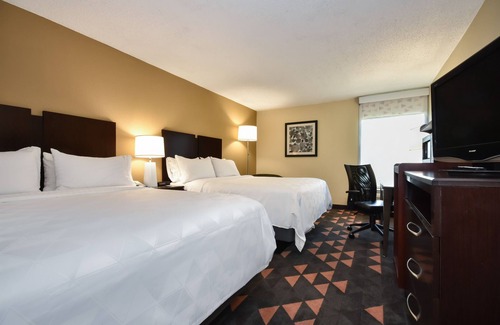 Lumberton Hotel | Holiday Inn Lumberton by IHG