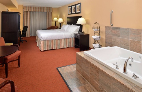 Martinsburg Hotel | Holiday Inn Martinsburg by IHG