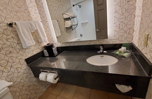Martinsburg Hotel | Holiday Inn Martinsburg by IHG